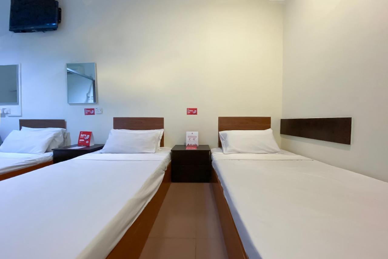 Spot On 89907 Motel Impian Сери Манджунг Екстериор снимка