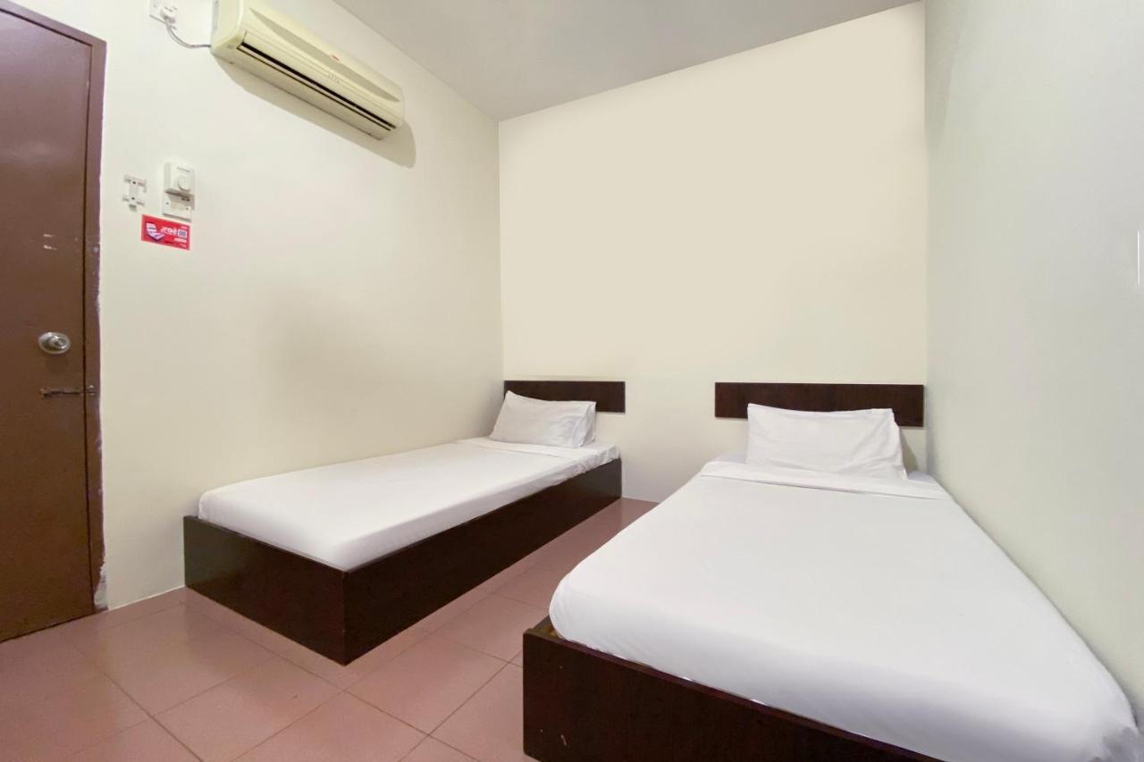 Spot On 89907 Motel Impian Сери Манджунг Екстериор снимка
