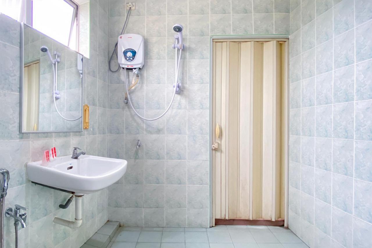 Spot On 89907 Motel Impian Сери Манджунг Екстериор снимка