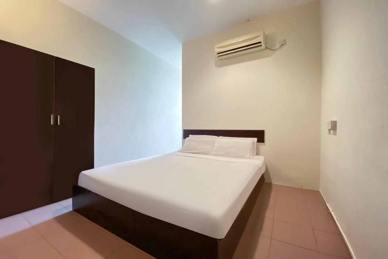 Spot On 89907 Motel Impian Сери Манджунг Екстериор снимка