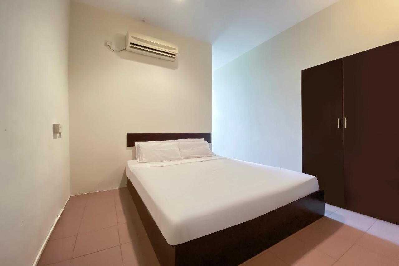 Spot On 89907 Motel Impian Сери Манджунг Екстериор снимка