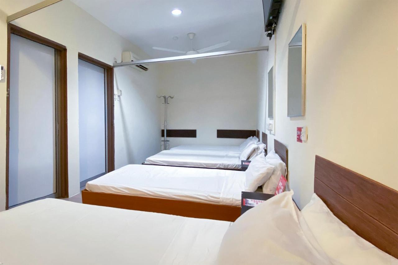 Spot On 89907 Motel Impian Сери Манджунг Екстериор снимка