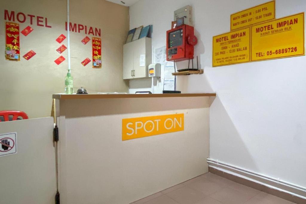 Spot On 89907 Motel Impian Сери Манджунг Екстериор снимка