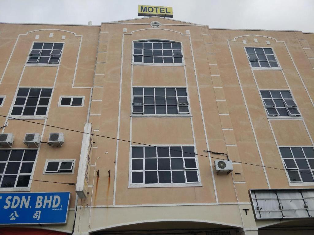 Spot On 89907 Motel Impian Сери Манджунг Екстериор снимка