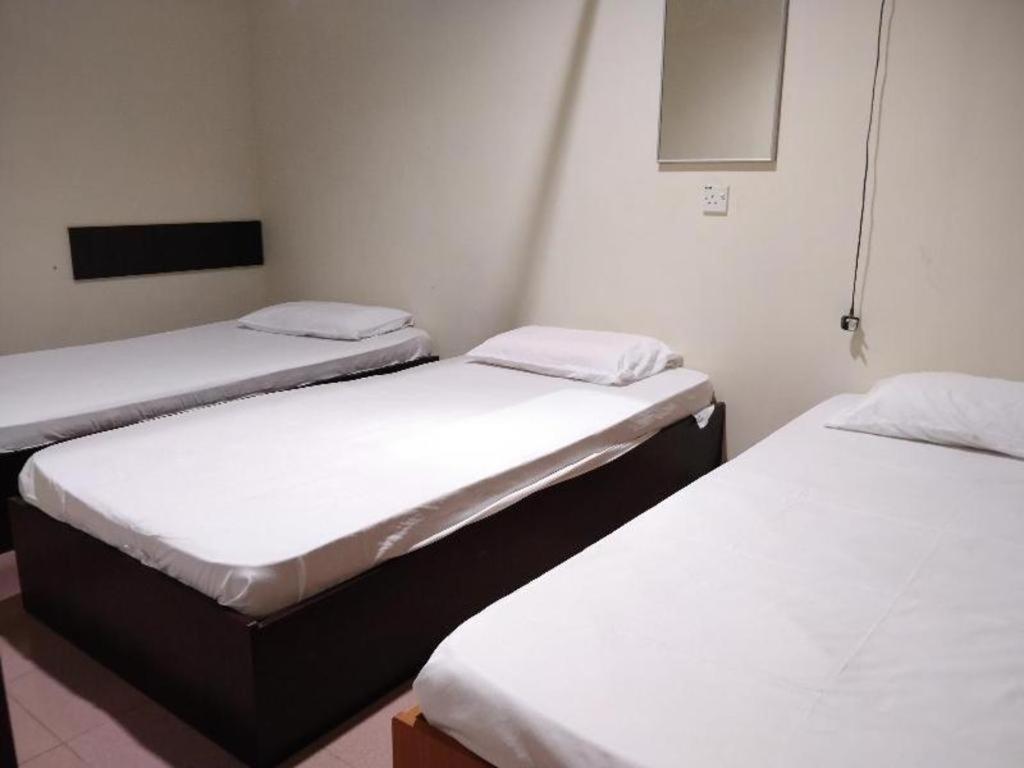 Spot On 89907 Motel Impian Сери Манджунг Екстериор снимка