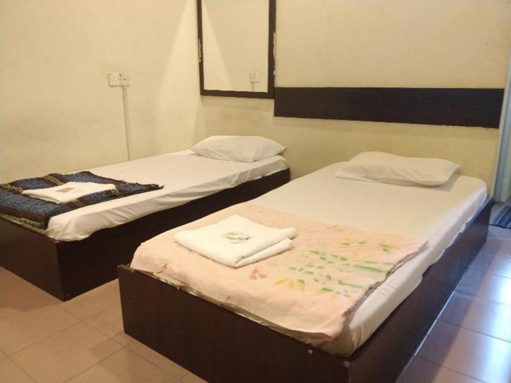 Spot On 89907 Motel Impian Сери Манджунг Екстериор снимка