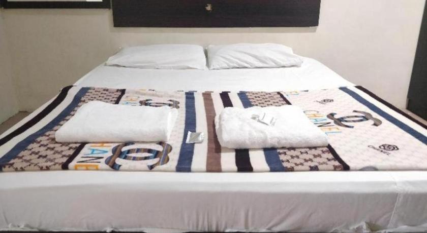 Spot On 89907 Motel Impian Сери Манджунг Екстериор снимка